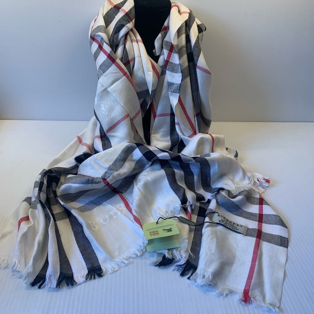 Burberry Elegant Beetroot Check Scarf - Red, Black, White